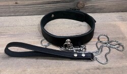 Leren collar met aanlijnketting. l.u.c.22
