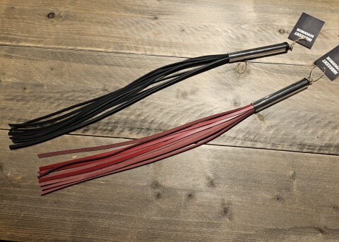Midi Flogger Leer l.u.c.05