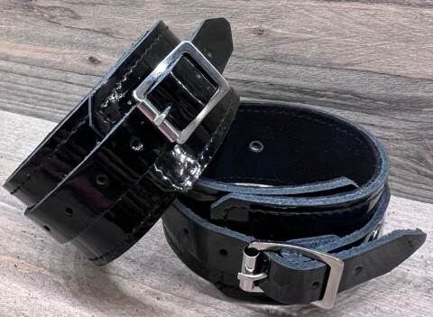 Zwarte Lak  Pols Boeien l.u.c.19