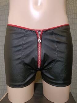 Kunstleren Shorts TKB046