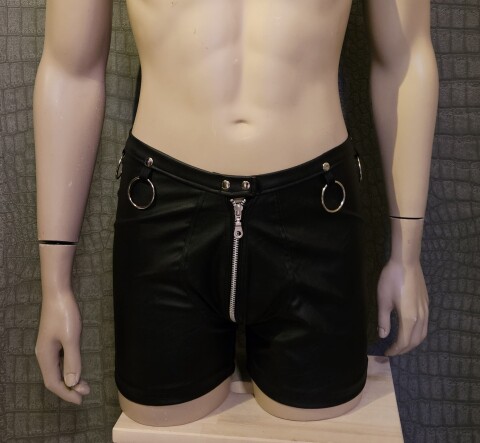 Short Christian tyka-chris